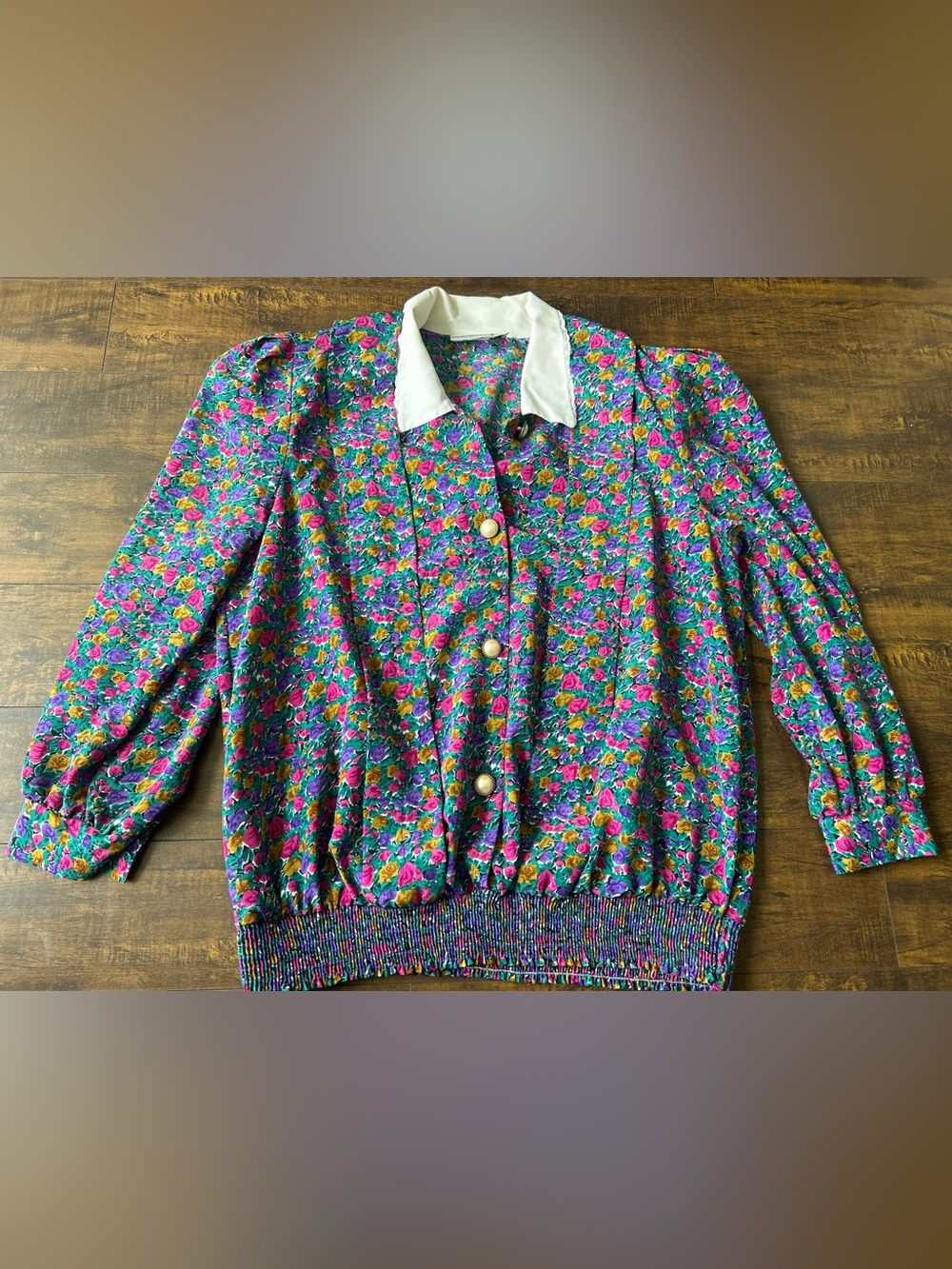 Multicolor Floral Puff-Sleeve Cardigan with White Contrast Collar